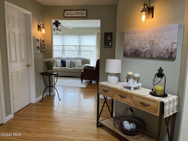 190 Droms Road, Glenville, NY 12302