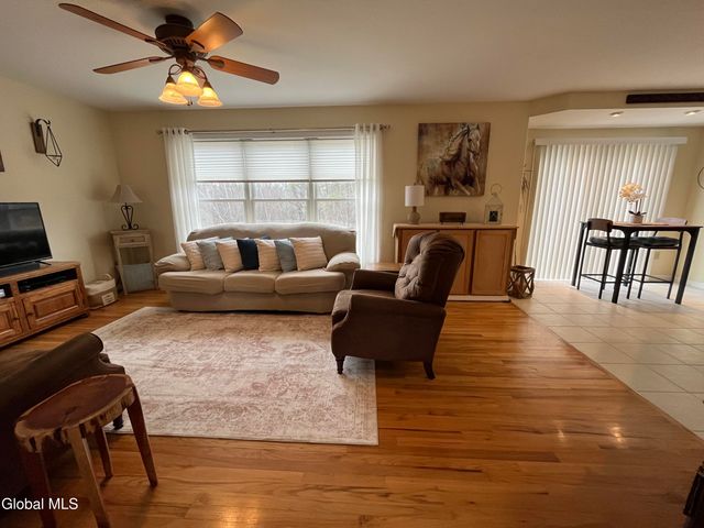 190 Droms Road, Glenville, NY 12302