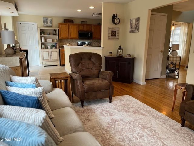 190 Droms Road, Glenville, NY 12302