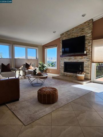 5530 Merritt Dr, Concord, CA 94521