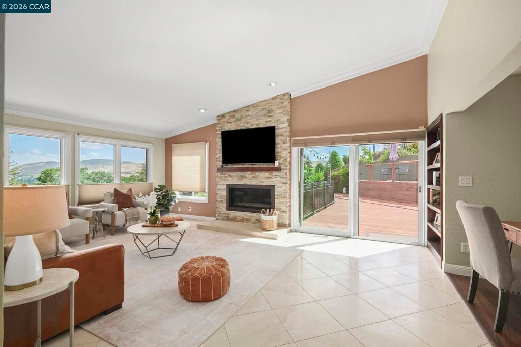 Image 3 of property listing at 5530 Merritt Dr, Concord, CA 94521