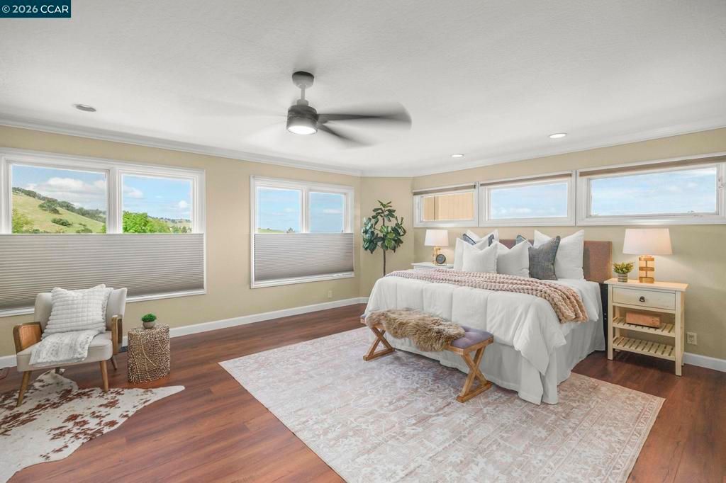 Image 31 of property listing at 5530 Merritt Dr, Concord, CA 94521