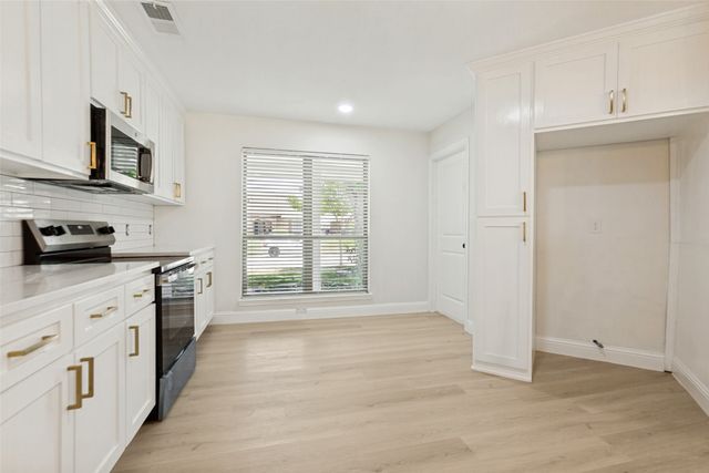 2217 Crystal Creek Lane, Garland, TX 75040