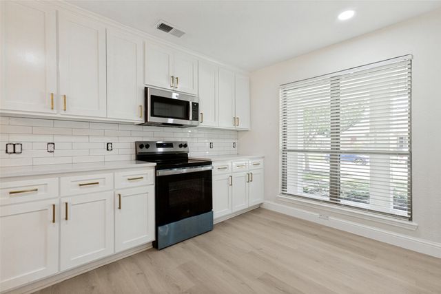 2217 Crystal Creek Lane, Garland, TX 75040
