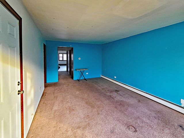 4139 N Springfield Avenue, Chicago, IL 60618