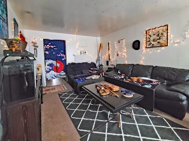 4139 N Springfield Avenue, Chicago, IL 60618