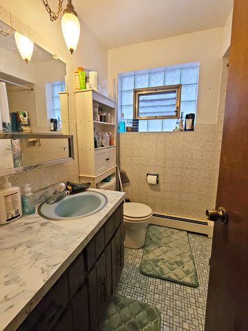 4139 N Springfield Avenue, Chicago, IL 60618