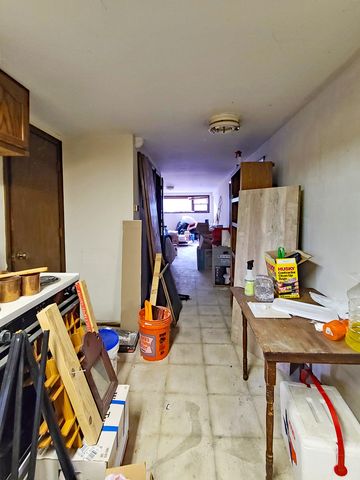 4139 N Springfield Avenue, Chicago, IL 60618