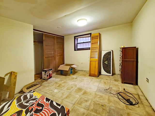 4139 N Springfield Avenue, Chicago, IL 60618