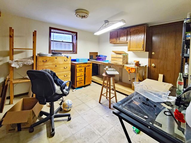 4139 N Springfield Avenue, Chicago, IL 60618