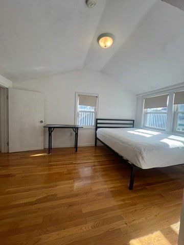 89 Spring St 3, Cambridge, MA 02141