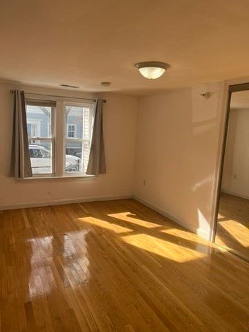 89 Spring St 3, Cambridge, MA 02141
