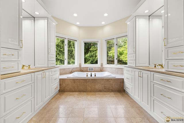 22724 N Amy Lane, Kildeer, IL 60047