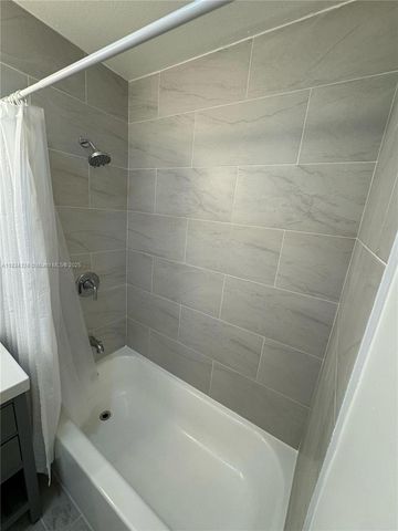 6007 SW 69th St 74, South Miami, FL 33143