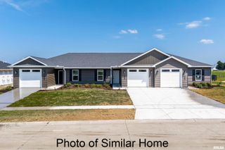 424 N 2ND Avenue, Eldridge, IA 52748