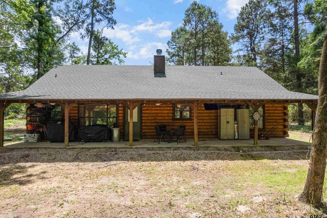194 Sabine St, Scroggins, TX 75480
