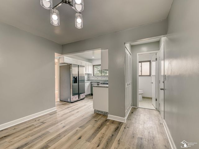 25837 Badger Street, Flat Rock, MI 48134
