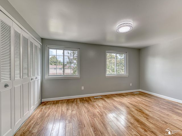 25837 Badger Street, Flat Rock, MI 48134