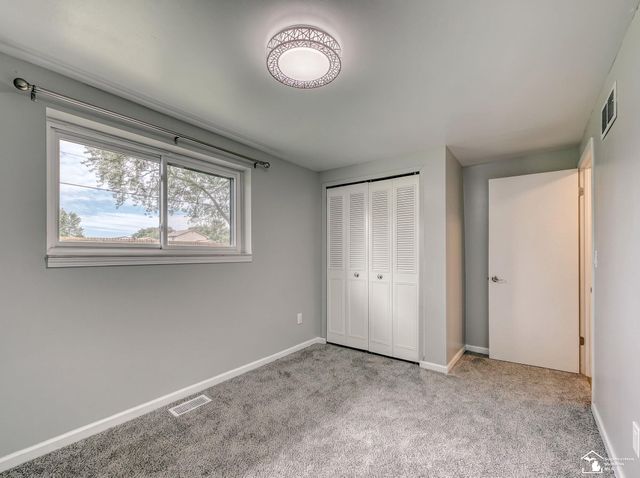 25837 Badger Street, Flat Rock, MI 48134