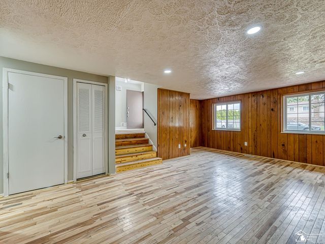 25837 Badger Street, Flat Rock, MI 48134