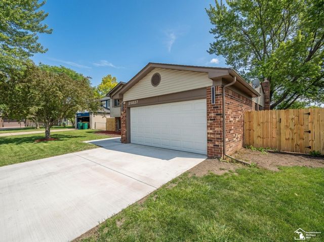 25837 Badger Street, Flat Rock, MI 48134