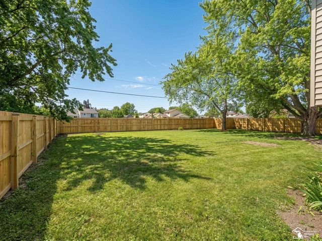 25837 Badger Street, Flat Rock, MI 48134