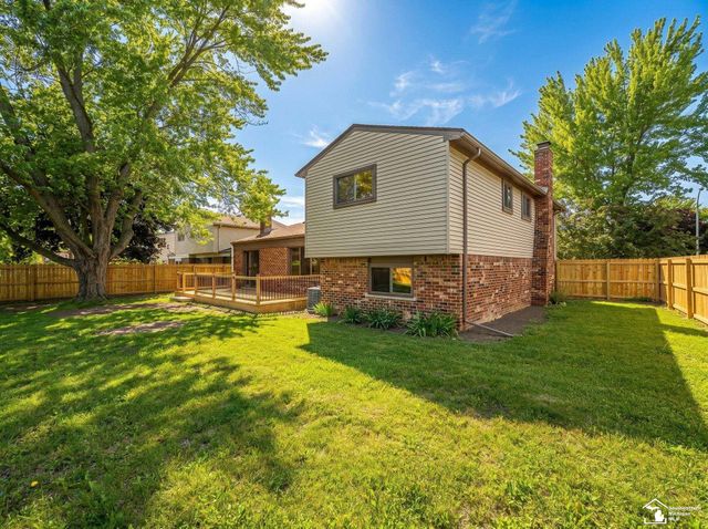 25837 Badger Street, Flat Rock, MI 48134