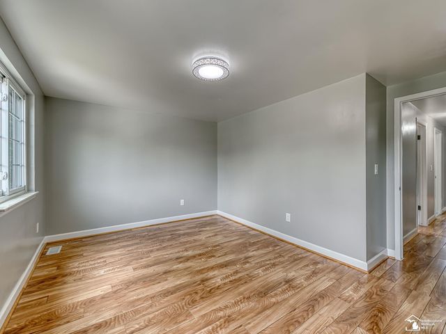 25837 Badger Street, Flat Rock, MI 48134