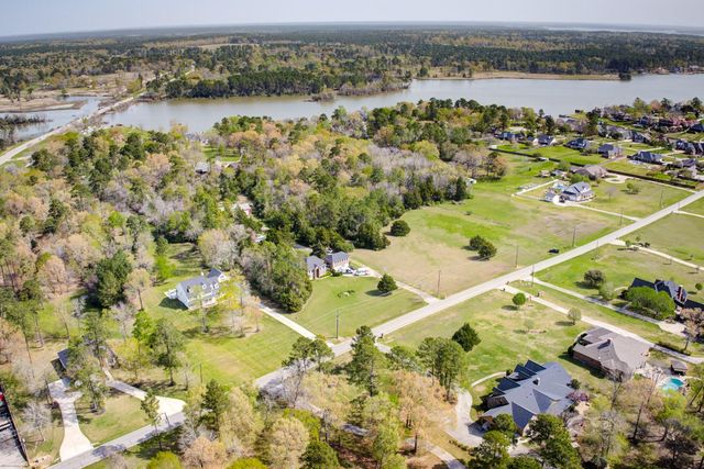 20024 Peel Road, Montgomery, TX 77356