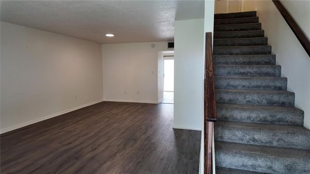 5850 CYPRESS GARDENS BOULEVARD 302, Winter Haven, FL 33884