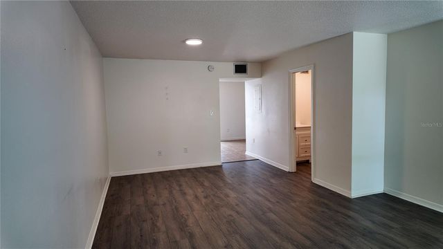 5850 CYPRESS GARDENS BOULEVARD 302, Winter Haven, FL 33884