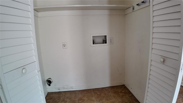 5850 CYPRESS GARDENS BOULEVARD 302, Winter Haven, FL 33884