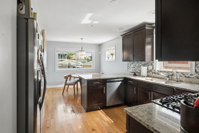 3738 W 83rd Place, Chicago, IL 60652