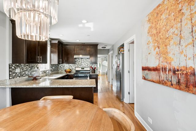 3738 W 83rd Place, Chicago, IL 60652
