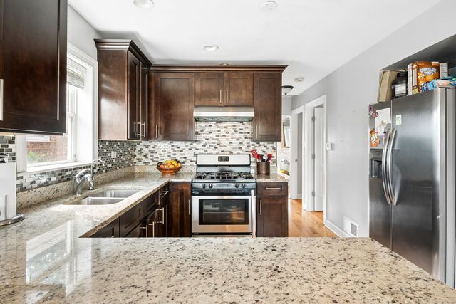 3738 W 83rd Place, Chicago, IL 60652