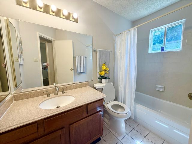 4615 Leicester Way, Missouri City, TX 77459