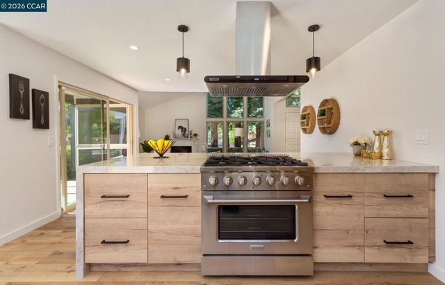 865 El Cerro Blvd, Danville, CA 94526