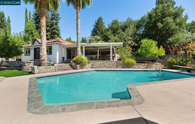 865 El Cerro Blvd, Danville, CA 94526