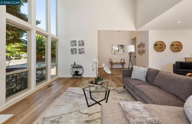 865 El Cerro Blvd, Danville, CA 94526