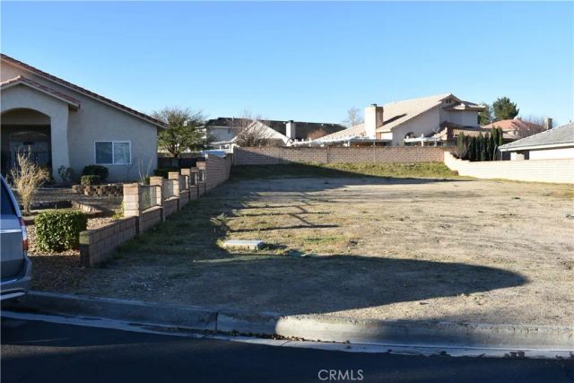 14167 Polly, Helendale, CA 92342