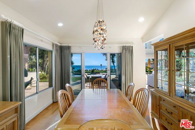 24518 Vantage Point Terrace, Malibu, CA 90265