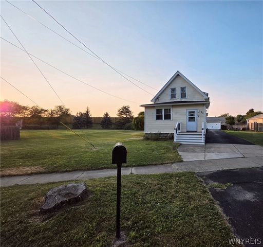 86 Cayuga Creek Road, Cheektowaga, NY 14227