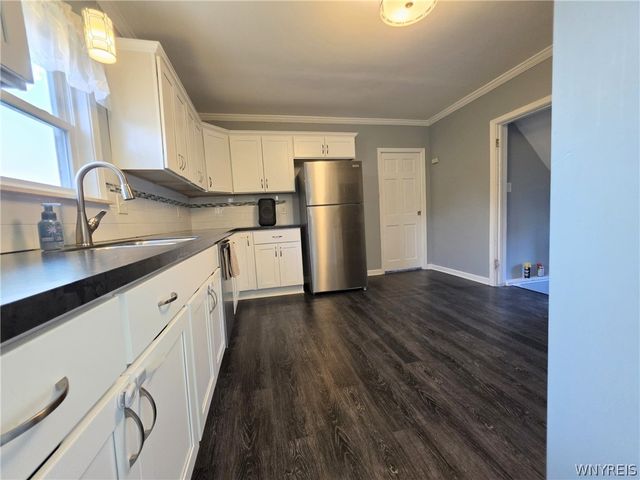 86 Cayuga Creek Road, Cheektowaga, NY 14227