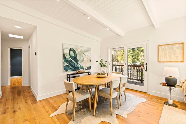 6688 Colton Blvd, Oakland, CA 94611