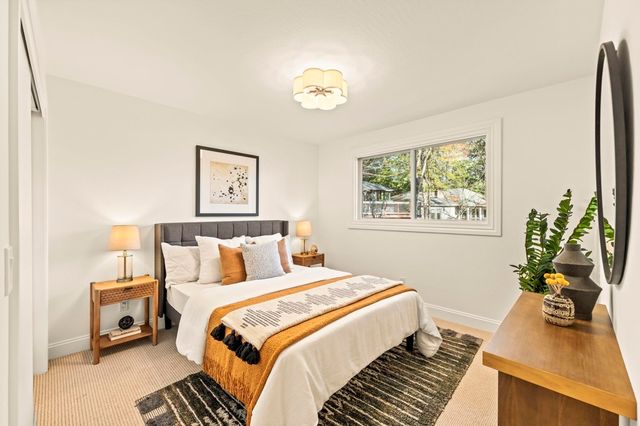 6688 Colton Blvd, Oakland, CA 94611