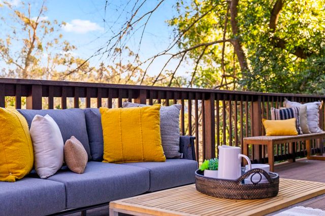 6688 Colton Blvd, Oakland, CA 94611