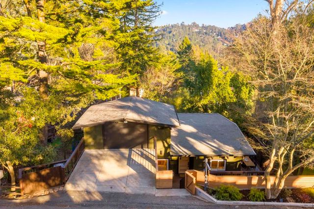 6688 Colton Blvd, Oakland, CA 94611