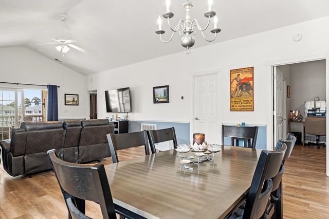 4837 Luster Leaf Cir Apt 401, Myrtle Beach, SC 29577