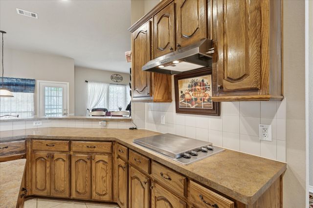 8205 Painted Tree Trail, Fort Worth, TX 76131