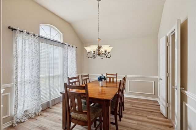 8205 Painted Tree Trail, Fort Worth, TX 76131